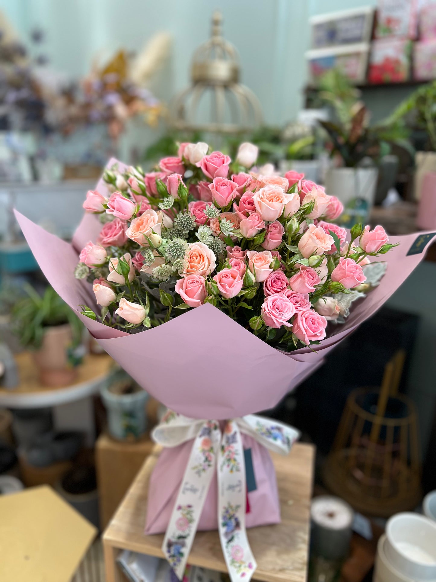 20 Stems Spray Rose Bouquet