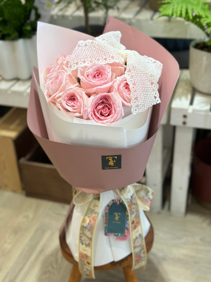 Only Roses Bouquet (with dried flowers or ribbon)